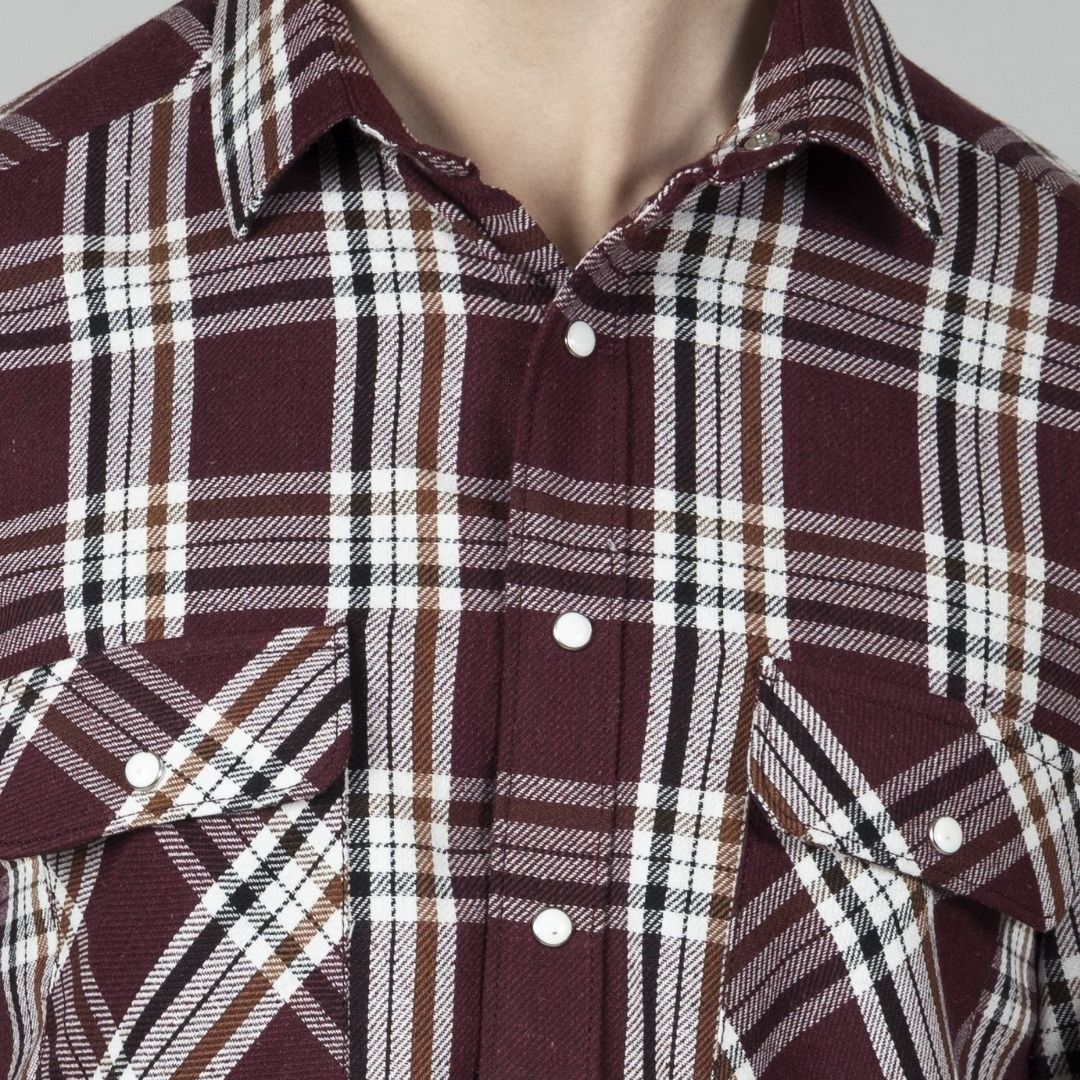 Shirt to go with blue  jeans